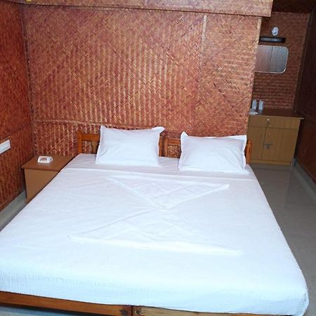 Savithri Inn Bamboo Cottages & Resorts Varkala Habitación foto