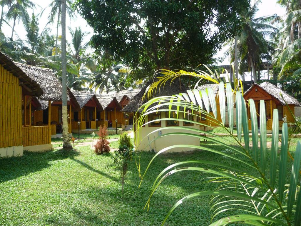 Savithri Inn Bamboo Cottages & Resorts Varkala Exterior foto