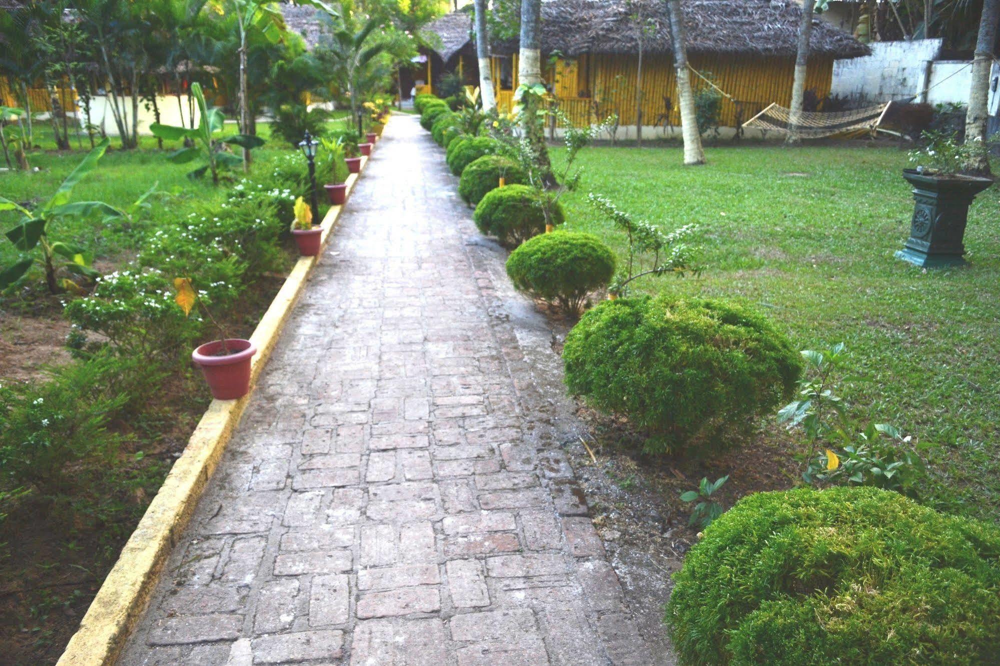 Savithri Inn Bamboo Cottages & Resorts Varkala Exterior foto